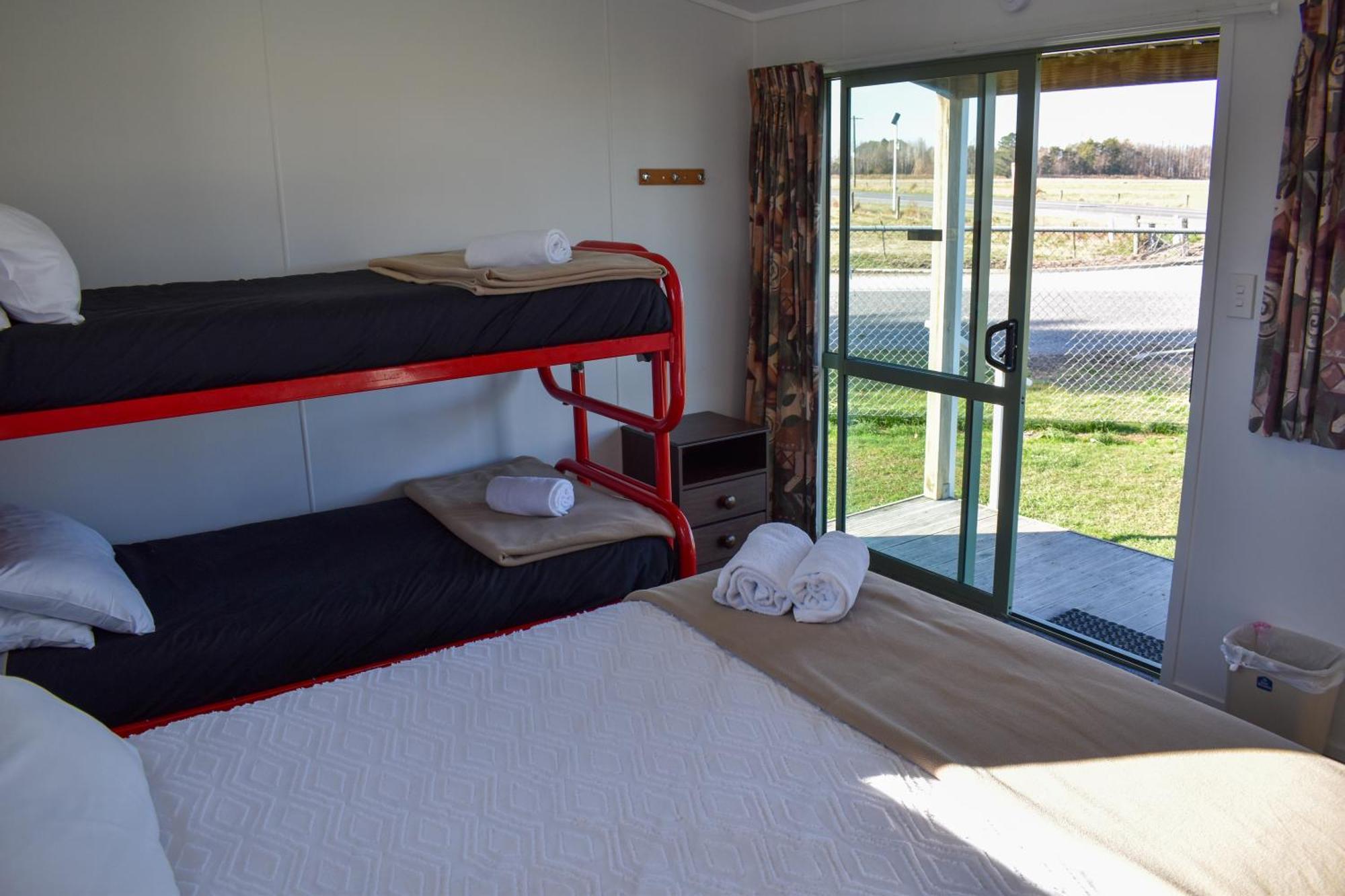 Route79 Holiday Park Geraldine Bagian luar foto